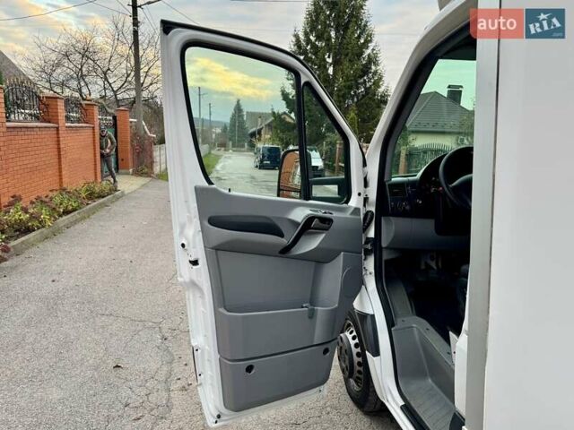 Белый Фольксваген Крафтер, объемом двигателя 2 л и пробегом 270 тыс. км за 22699 $, фото 21 на Automoto.ua