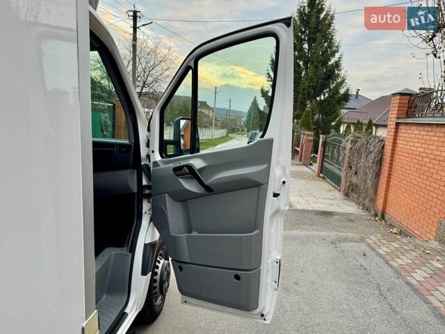 Белый Фольксваген Крафтер, объемом двигателя 2 л и пробегом 270 тыс. км за 22699 $, фото 32 на Automoto.ua