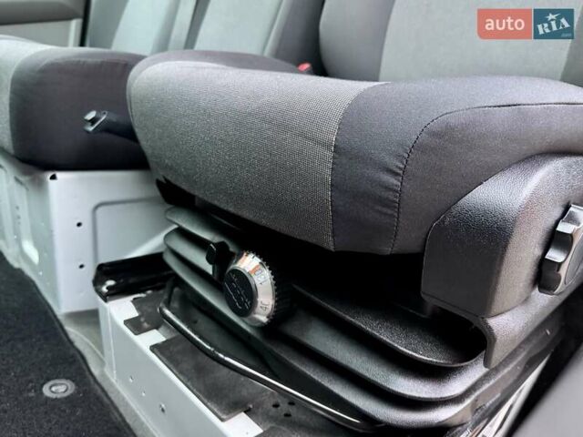 Белый Фольксваген Крафтер, объемом двигателя 2 л и пробегом 270 тыс. км за 22699 $, фото 25 на Automoto.ua