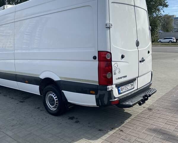Белый Фольксваген Крафтер, объемом двигателя 2 л и пробегом 260 тыс. км за 14200 $, фото 6 на Automoto.ua