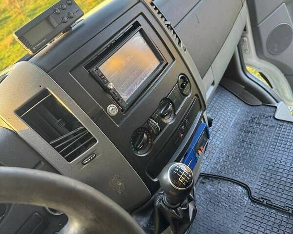 Белый Фольксваген Крафтер, объемом двигателя 1.97 л и пробегом 718 тыс. км за 15000 $, фото 20 на Automoto.ua