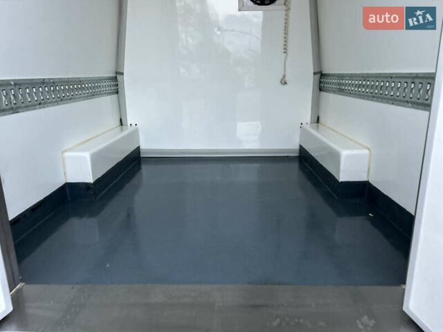 Белый Фольксваген Крафтер, объемом двигателя 2 л и пробегом 275 тыс. км за 20950 $, фото 32 на Automoto.ua