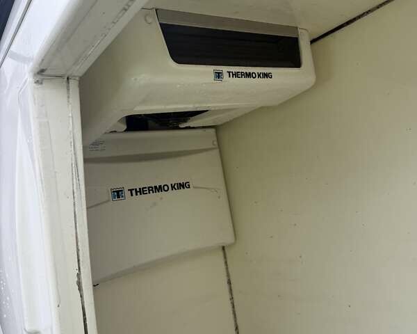 Белый Фольксваген Крафтер, объемом двигателя 1.97 л и пробегом 178 тыс. км за 15500 $, фото 9 на Automoto.ua