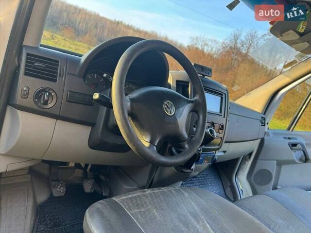Белый Фольксваген Крафтер, объемом двигателя 1.97 л и пробегом 718 тыс. км за 15000 $, фото 21 на Automoto.ua