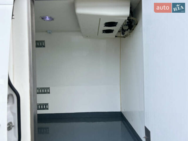 Белый Фольксваген Крафтер, объемом двигателя 2 л и пробегом 275 тыс. км за 20950 $, фото 22 на Automoto.ua