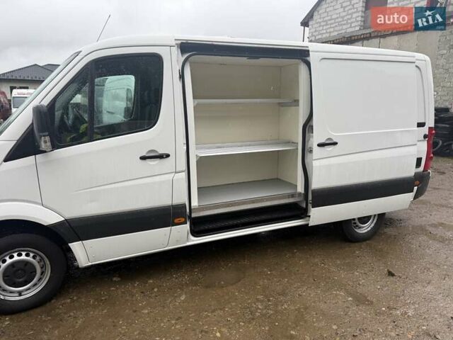 Белый Фольксваген Крафтер, объемом двигателя 1.97 л и пробегом 178 тыс. км за 15500 $, фото 7 на Automoto.ua