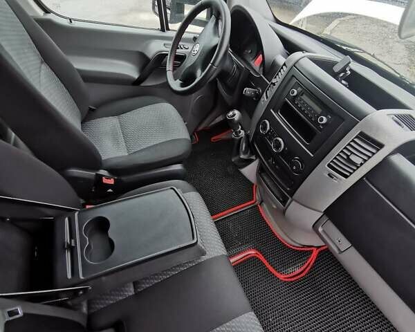 Белый Фольксваген Крафтер, объемом двигателя 1.97 л и пробегом 193 тыс. км за 18950 $, фото 5 на Automoto.ua