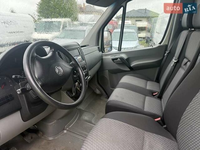 Белый Фольксваген Крафтер, объемом двигателя 1.97 л и пробегом 178 тыс. км за 15500 $, фото 5 на Automoto.ua