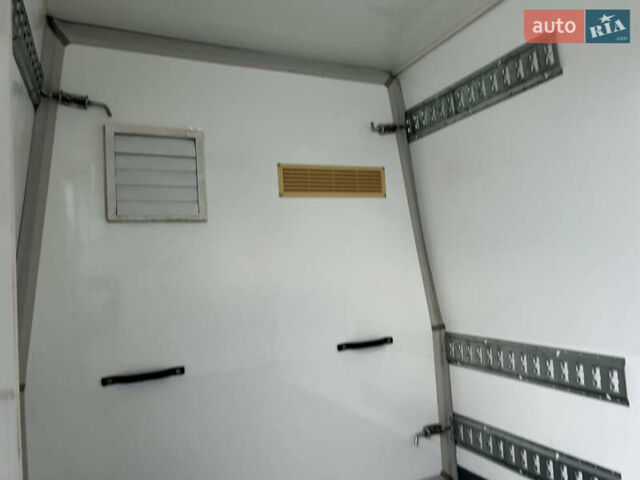 Белый Фольксваген Крафтер, объемом двигателя 2 л и пробегом 275 тыс. км за 20950 $, фото 25 на Automoto.ua