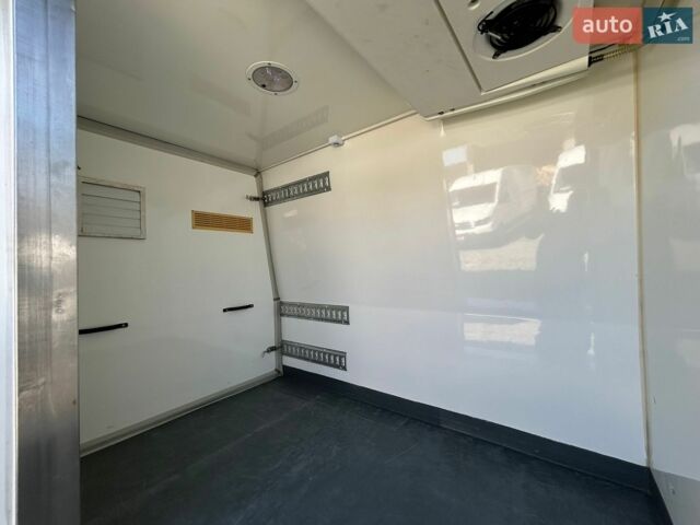Белый Фольксваген Крафтер, объемом двигателя 2 л и пробегом 275 тыс. км за 20480 $, фото 28 на Automoto.ua