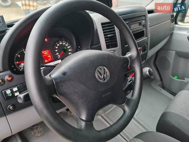 Белый Фольксваген Крафтер, объемом двигателя 2 л и пробегом 164 тыс. км за 27650 $, фото 2 на Automoto.ua