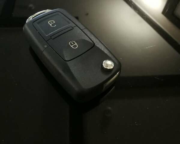 Белый Фольксваген Крафтер, объемом двигателя 1.97 л и пробегом 193 тыс. км за 18950 $, фото 4 на Automoto.ua