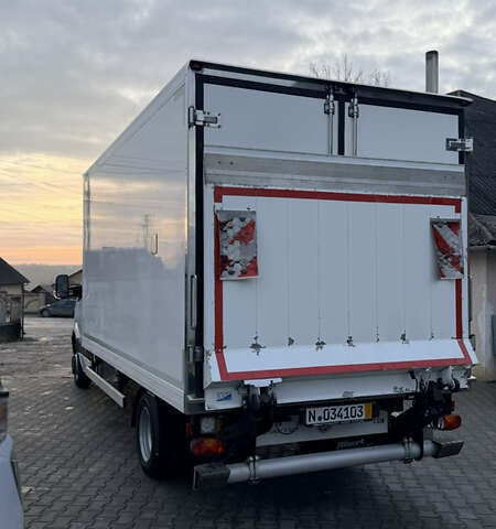 Белый Фольксваген Крафтер, объемом двигателя 2 л и пробегом 330 тыс. км за 22250 $, фото 10 на Automoto.ua