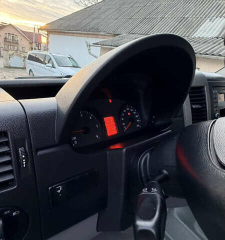 Белый Фольксваген Крафтер, объемом двигателя 2 л и пробегом 330 тыс. км за 22250 $, фото 20 на Automoto.ua