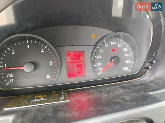 Белый Фольксваген Крафтер, объемом двигателя 1.97 л и пробегом 357 тыс. км за 23000 $, фото 4 на Automoto.ua