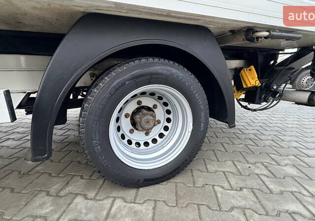 Белый Фольксваген Крафтер, объемом двигателя 2 л и пробегом 330 тыс. км за 22250 $, фото 12 на Automoto.ua