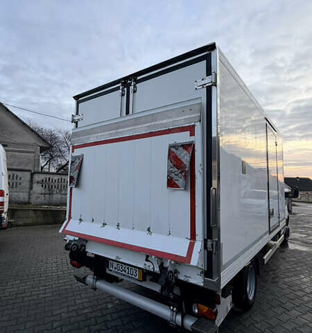 Белый Фольксваген Крафтер, объемом двигателя 2 л и пробегом 330 тыс. км за 22250 $, фото 4 на Automoto.ua