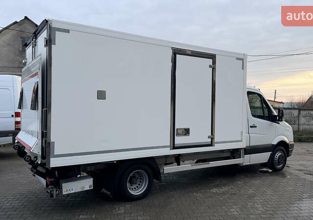 Белый Фольксваген Крафтер, объемом двигателя 2 л и пробегом 330 тыс. км за 22250 $, фото 2 на Automoto.ua