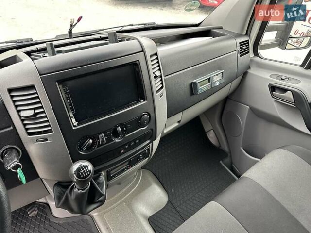 Белый Фольксваген Крафтер, объемом двигателя 0 л и пробегом 130 тыс. км за 25999 $, фото 19 на Automoto.ua