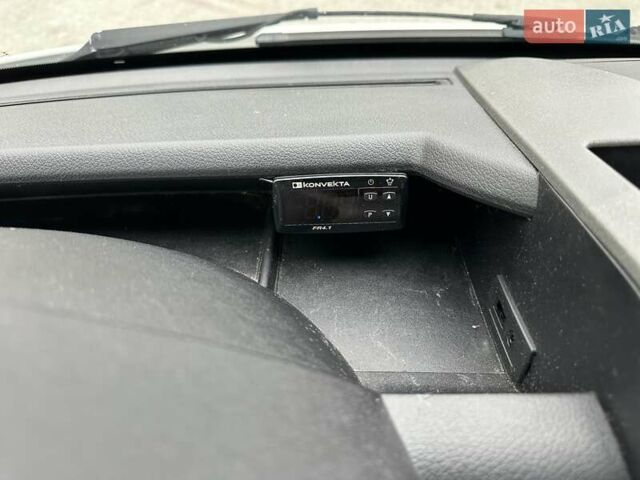 Белый Фольксваген Крафтер, объемом двигателя 0 л и пробегом 130 тыс. км за 25999 $, фото 24 на Automoto.ua