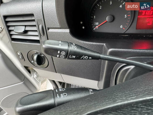 Білий Фольксваген Крафтєр, об'ємом двигуна 2 л та пробігом 338 тис. км за 13200 $, фото 37 на Automoto.ua