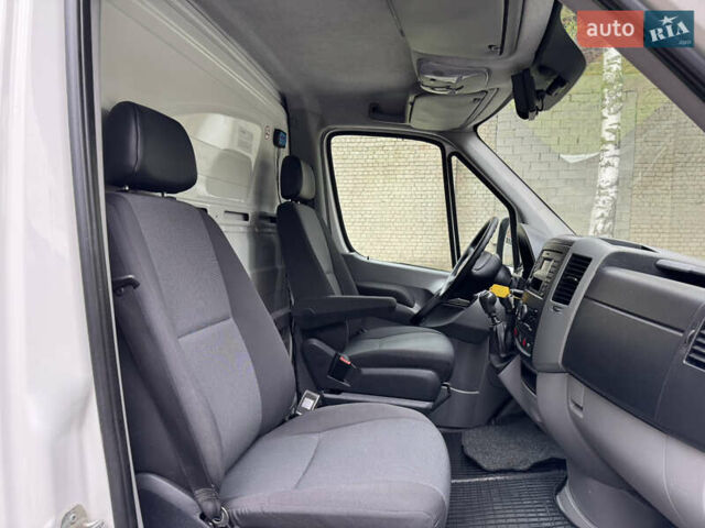 Білий Фольксваген Крафтєр, об'ємом двигуна 2 л та пробігом 338 тис. км за 13200 $, фото 26 на Automoto.ua