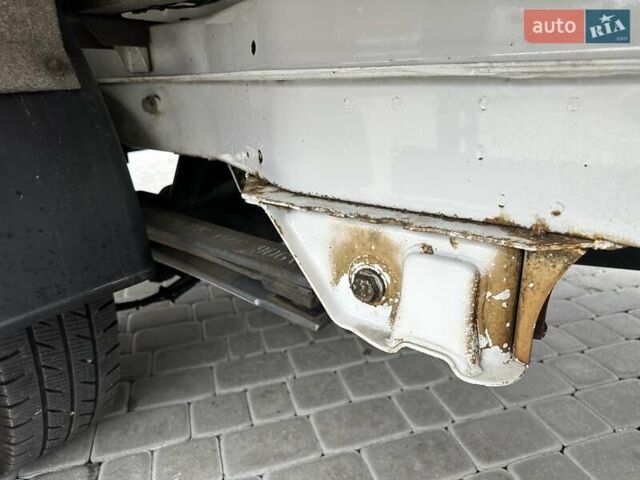 Белый Фольксваген Крафтер, объемом двигателя 0 л и пробегом 130 тыс. км за 25999 $, фото 11 на Automoto.ua