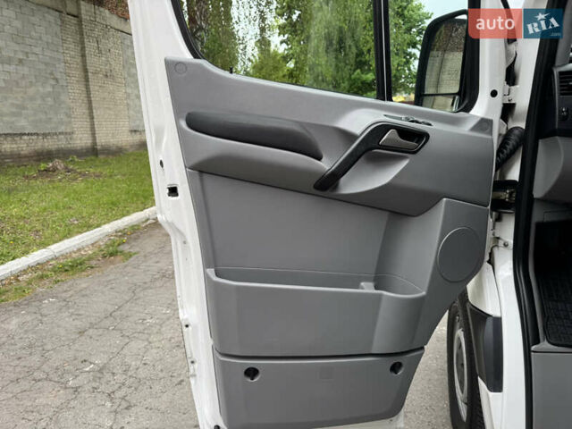 Білий Фольксваген Крафтєр, об'ємом двигуна 2 л та пробігом 338 тис. км за 13200 $, фото 30 на Automoto.ua