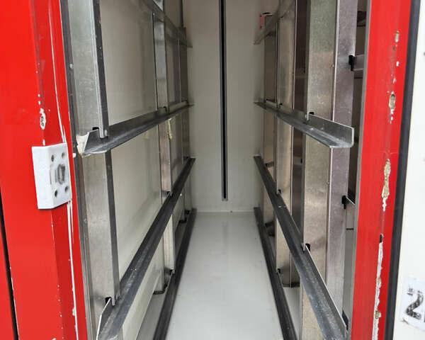 Білий Фольксваген Крафтєр, об'ємом двигуна 2 л та пробігом 338 тис. км за 13200 $, фото 18 на Automoto.ua