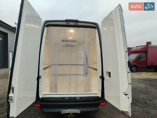 Білий Фольксваген Крафтєр, об'ємом двигуна 2 л та пробігом 152 тис. км за 19500 $, фото 21 на Automoto.ua