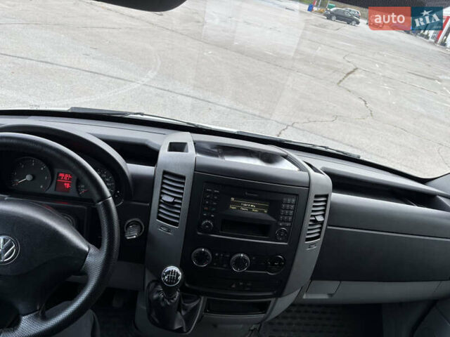 Белый Фольксваген Крафтер, объемом двигателя 1.97 л и пробегом 386 тыс. км за 15500 $, фото 9 на Automoto.ua