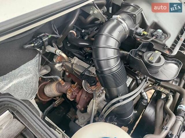 Білий Фольксваген Крафтєр, об'ємом двигуна 2 л та пробігом 152 тис. км за 19500 $, фото 24 на Automoto.ua