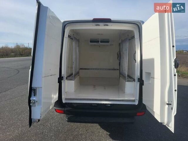 Белый Фольксваген Крафтер, объемом двигателя 2 л и пробегом 280 тыс. км за 17900 $, фото 18 на Automoto.ua