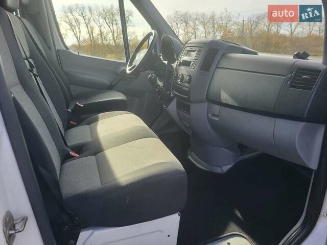 Белый Фольксваген Крафтер, объемом двигателя 2 л и пробегом 280 тыс. км за 17900 $, фото 27 на Automoto.ua