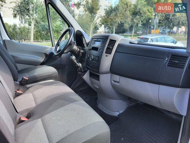 Белый Фольксваген Крафтер, объемом двигателя 2 л и пробегом 280 тыс. км за 17900 $, фото 11 на Automoto.ua