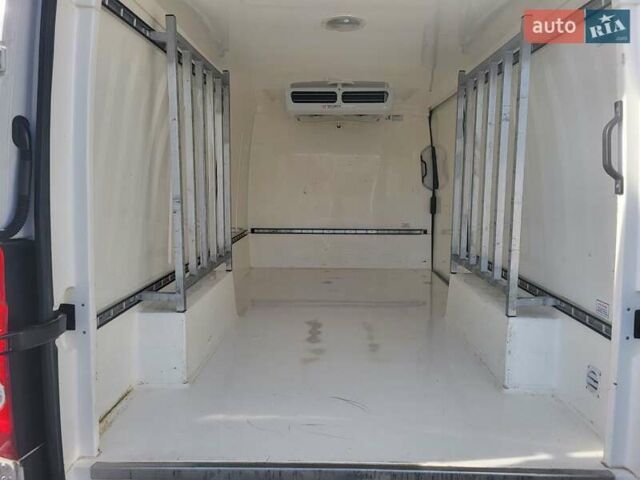 Белый Фольксваген Крафтер, объемом двигателя 2 л и пробегом 280 тыс. км за 17900 $, фото 19 на Automoto.ua