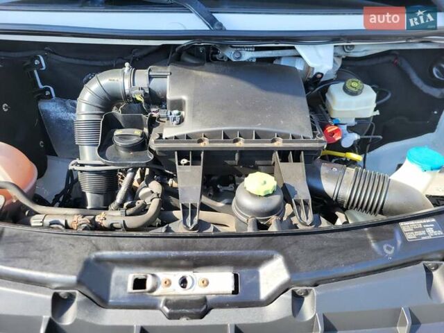 Белый Фольксваген Крафтер, объемом двигателя 2 л и пробегом 280 тыс. км за 17900 $, фото 17 на Automoto.ua