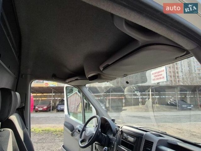 Белый Фольксваген Крафтер, объемом двигателя 1.97 л и пробегом 387 тыс. км за 12400 $, фото 60 на Automoto.ua