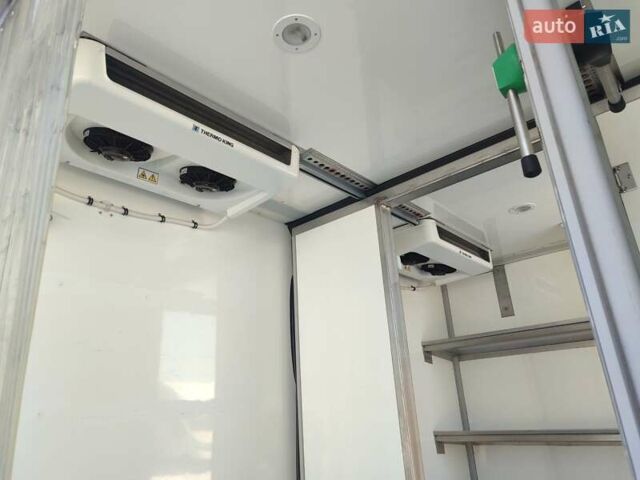 Белый Фольксваген Крафтер, объемом двигателя 2 л и пробегом 300 тыс. км за 24900 $, фото 11 на Automoto.ua