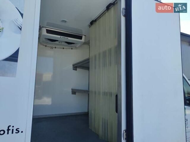 Белый Фольксваген Крафтер, объемом двигателя 2 л и пробегом 300 тыс. км за 24900 $, фото 13 на Automoto.ua