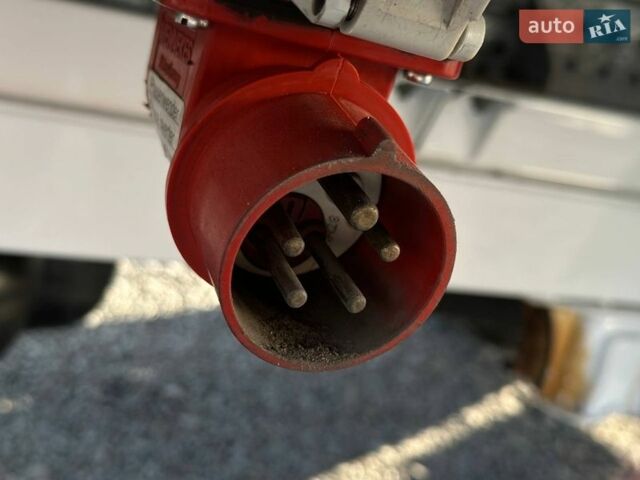 Белый Фольксваген Крафтер, объемом двигателя 2 л и пробегом 200 тыс. км за 24900 $, фото 11 на Automoto.ua