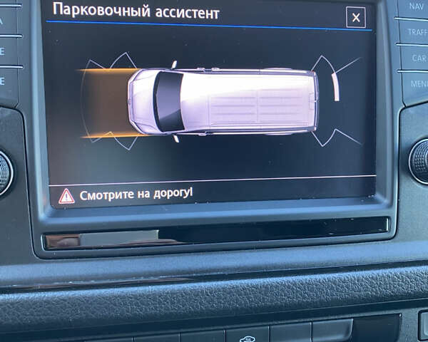 Белый Фольксваген Крафтер, объемом двигателя 2 л и пробегом 267 тыс. км за 19200 $, фото 11 на Automoto.ua