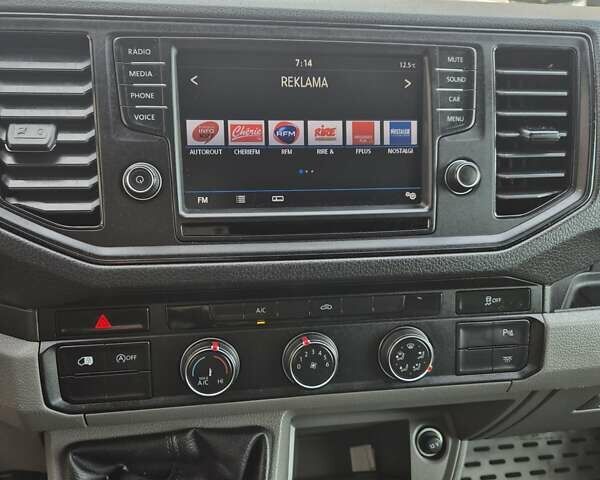 Білий Фольксваген Крафтєр, об'ємом двигуна 2 л та пробігом 212 тис. км за 23500 $, фото 19 на Automoto.ua