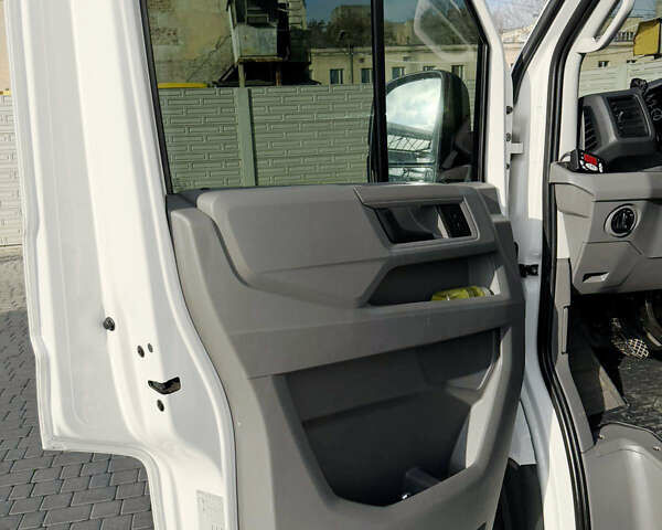 Білий Фольксваген Крафтєр, об'ємом двигуна 2 л та пробігом 341 тис. км за 26800 $, фото 24 на Automoto.ua