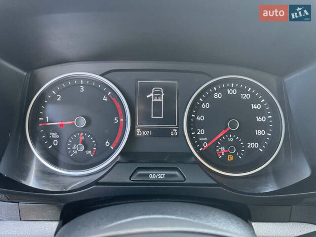 Белый Фольксваген Крафтер, объемом двигателя 2 л и пробегом 231 тыс. км за 32600 $, фото 27 на Automoto.ua