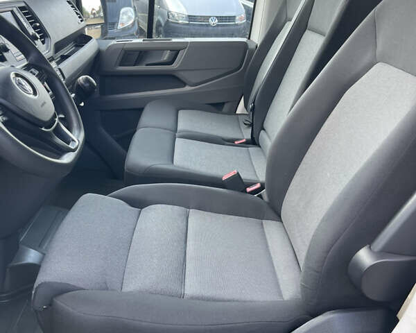 Белый Фольксваген Крафтер, объемом двигателя 2 л и пробегом 231 тыс. км за 32600 $, фото 23 на Automoto.ua