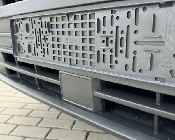 Білий Фольксваген Крафтєр, об'ємом двигуна 2 л та пробігом 333 тис. км за 27999 $, фото 9 на Automoto.ua