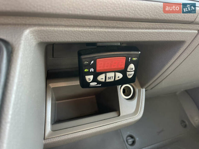 Белый Фольксваген Крафтер, объемом двигателя 2 л и пробегом 231 тыс. км за 32600 $, фото 31 на Automoto.ua