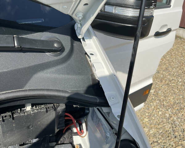 Белый Фольксваген Крафтер, объемом двигателя 2 л и пробегом 231 тыс. км за 32600 $, фото 38 на Automoto.ua