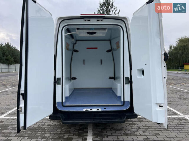 Белый Фольксваген Крафтер, объемом двигателя 2 л и пробегом 299 тыс. км за 27999 $, фото 29 на Automoto.ua